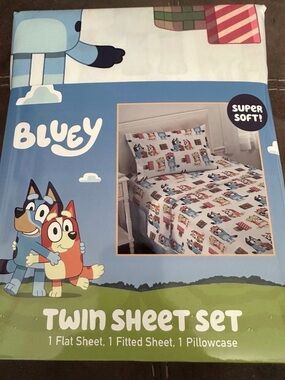 Bluey Twin Sheet Set in Blue and White by Bluey